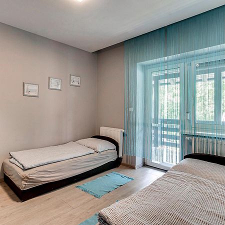Magdi Vendeghaz A-B Apartment Celldömölk Екстериор снимка
