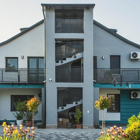 Magdi Vendeghaz A-B Apartment Celldömölk Екстериор снимка