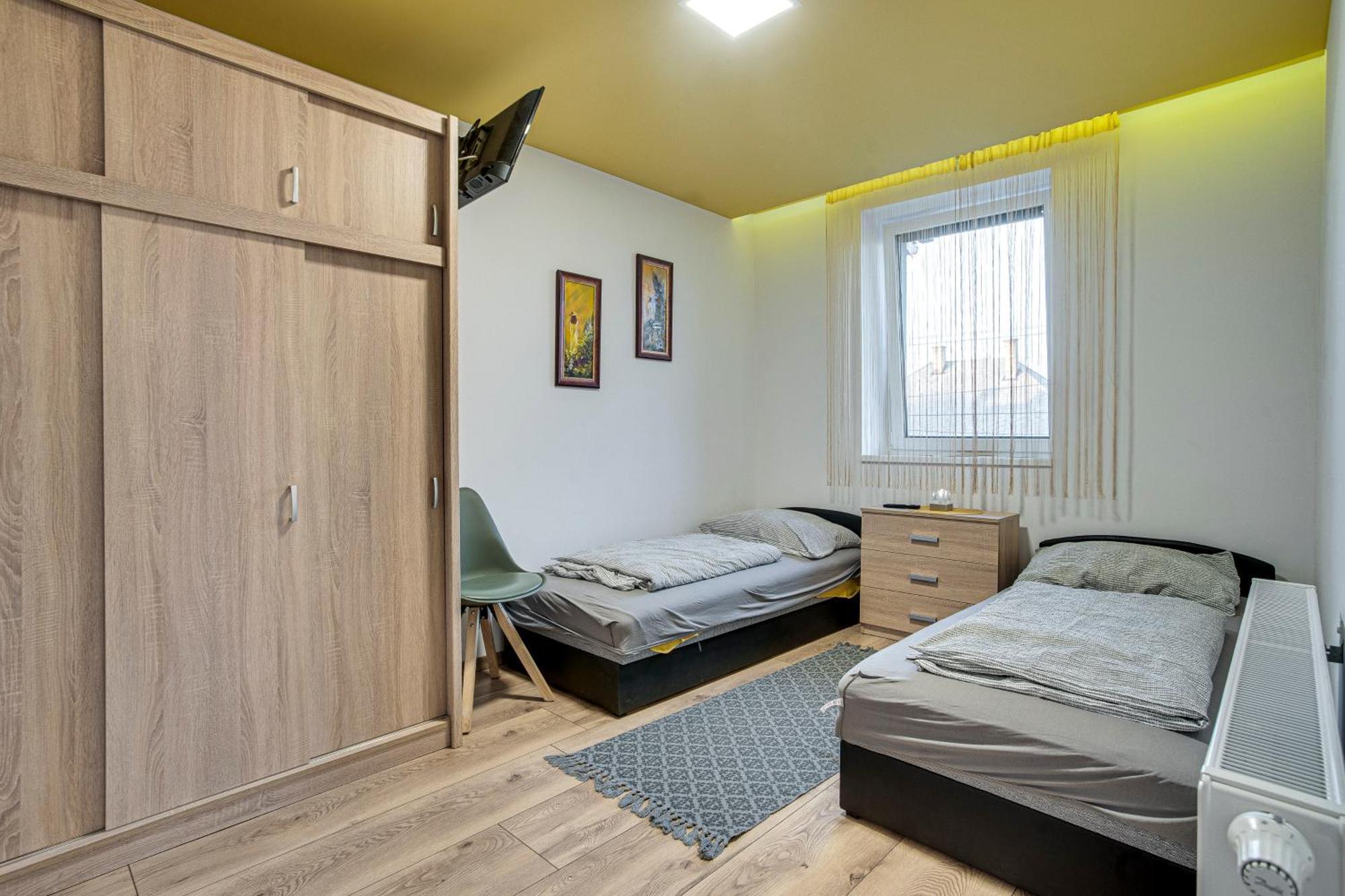 Magdi Vendeghaz A-B Apartment Celldömölk Екстериор снимка