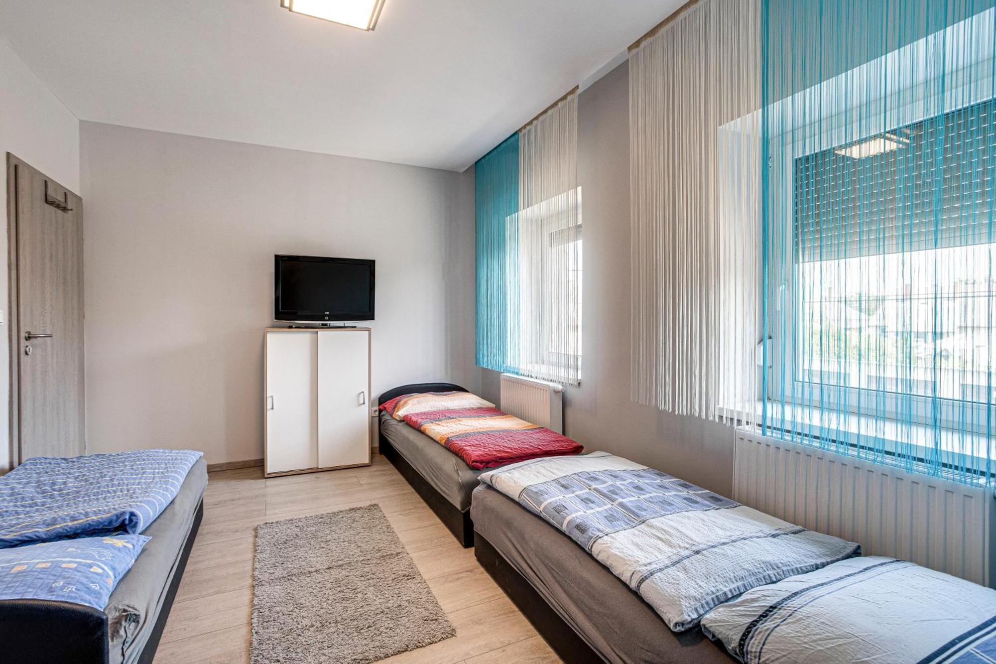 Magdi Vendeghaz A-B Apartment Celldömölk Екстериор снимка