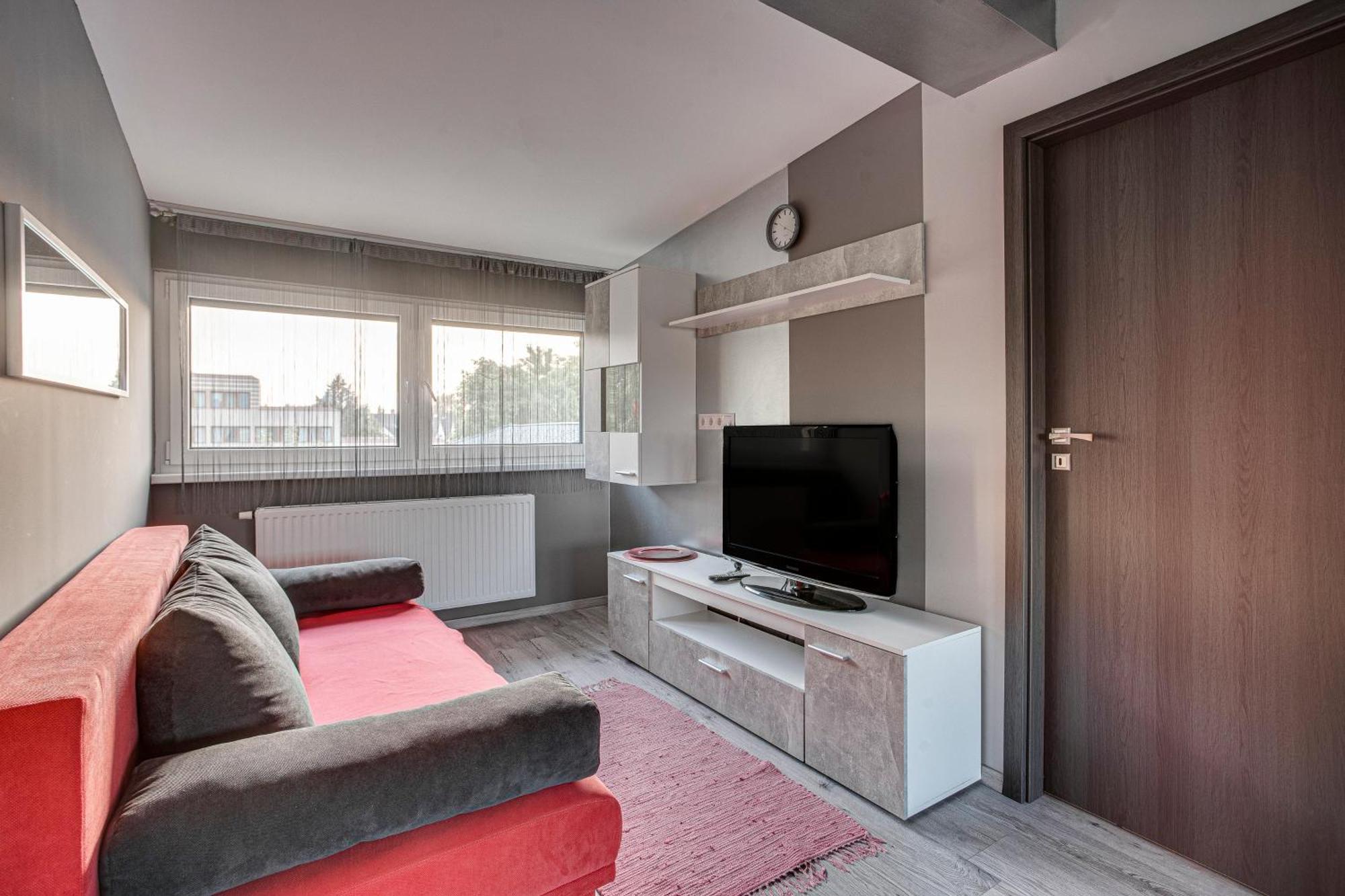 Magdi Vendeghaz A-B Apartment Celldömölk Екстериор снимка