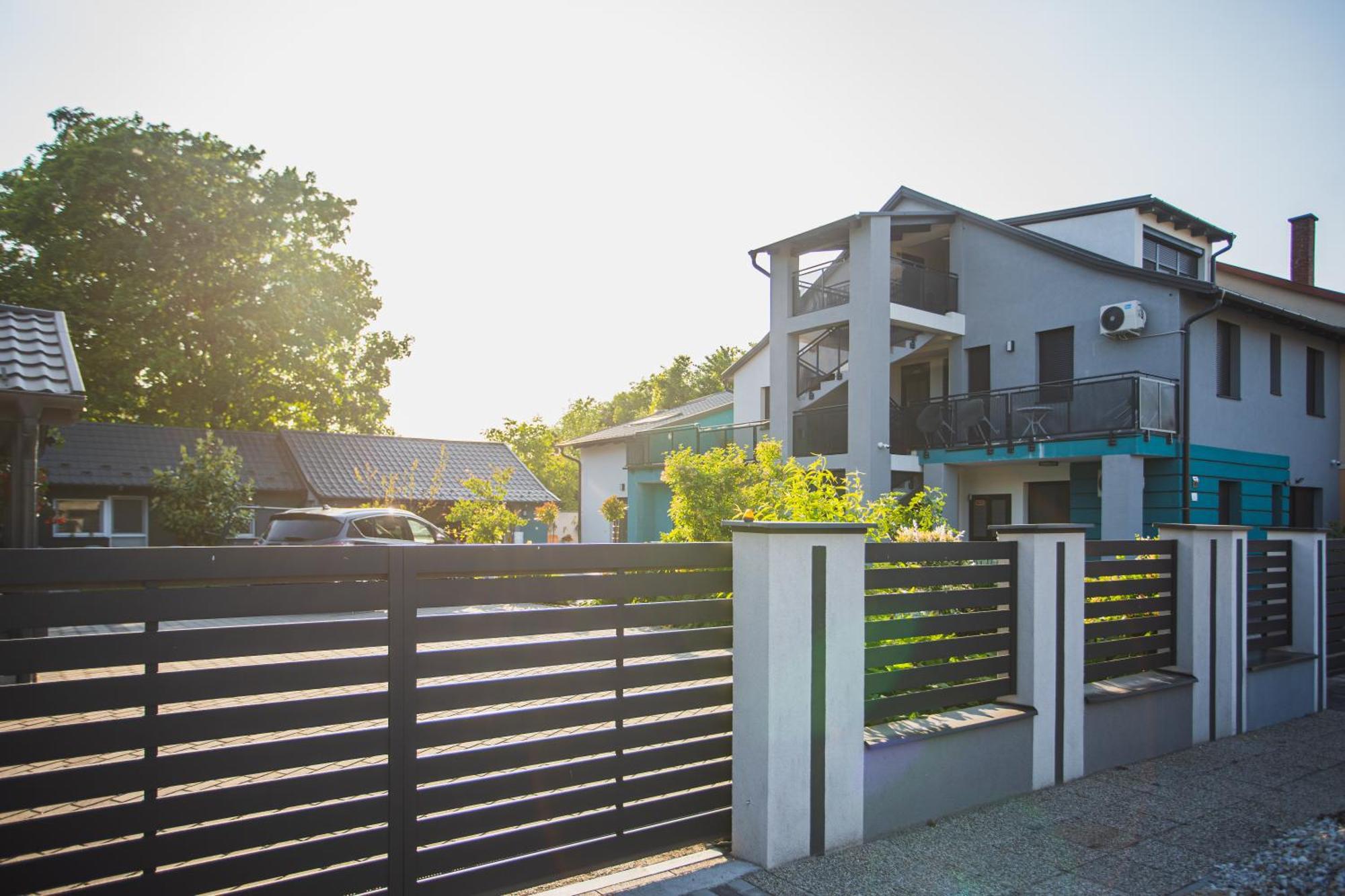 Magdi Vendeghaz A-B Apartment Celldömölk Екстериор снимка