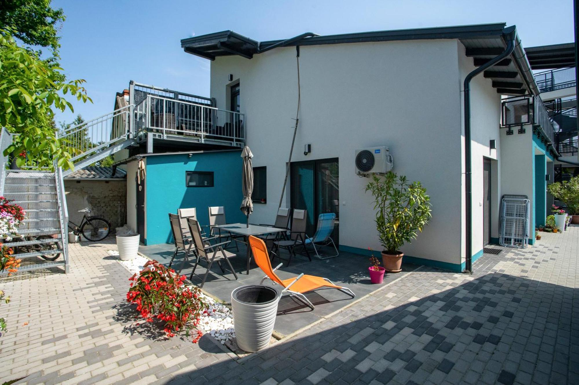 Magdi Vendeghaz A-B Apartment Celldömölk Екстериор снимка