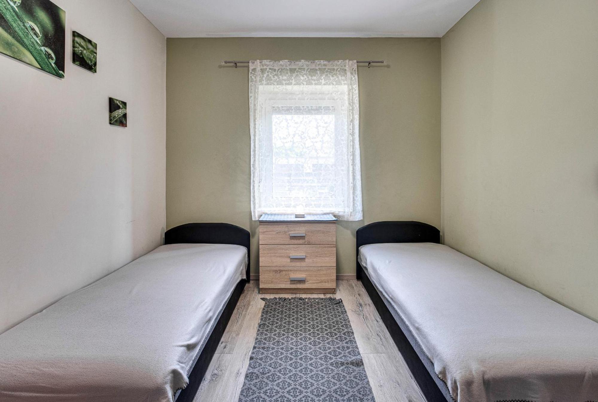 Magdi Vendeghaz A-B Apartment Celldömölk Екстериор снимка